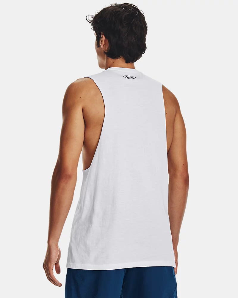 UA Logo à gauche de la poitrine
Camisole pour hommes